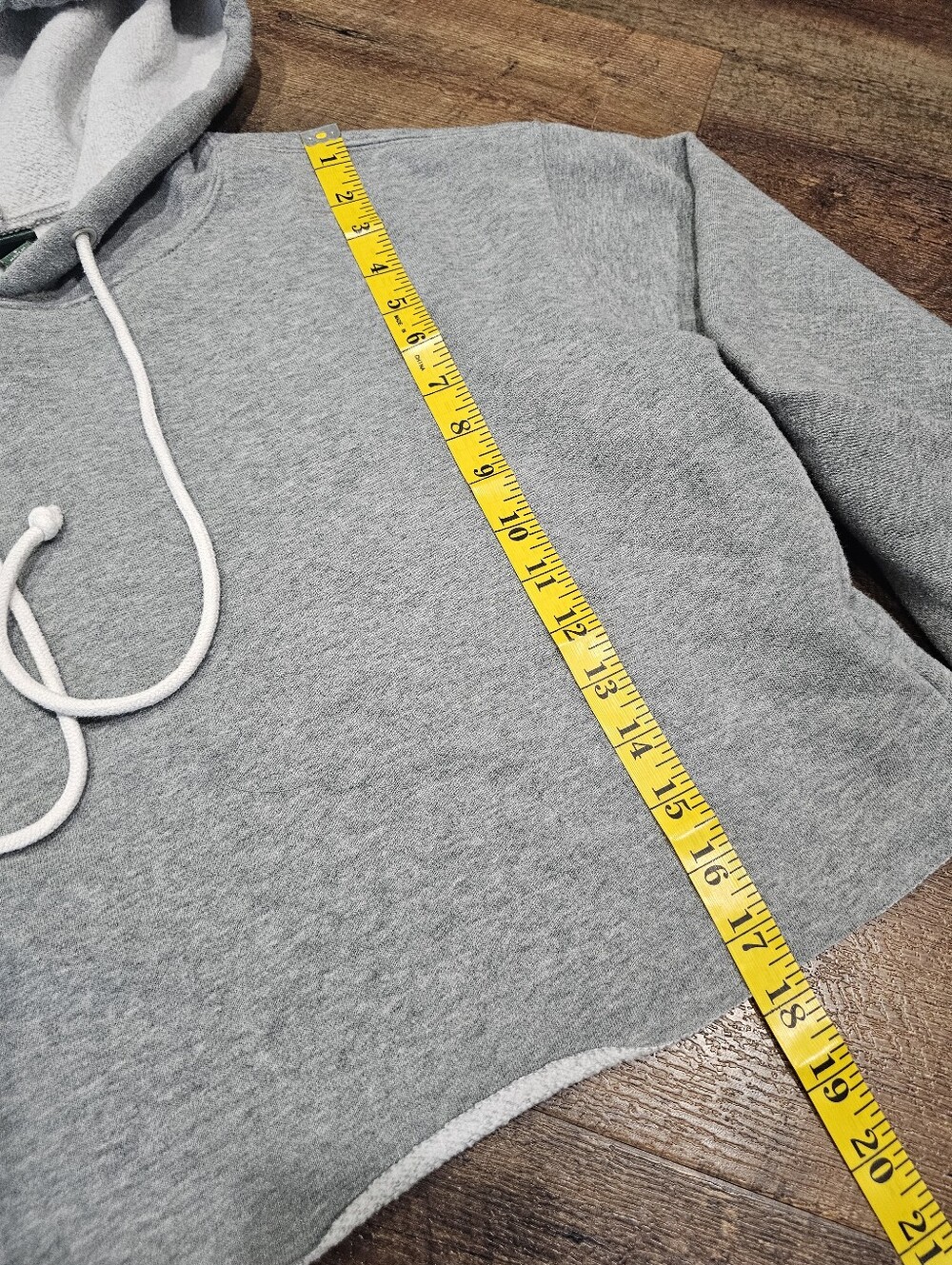 Wild Fable Women's Gray Cropped Hooded Sweatshirt - Picture 4 of 8